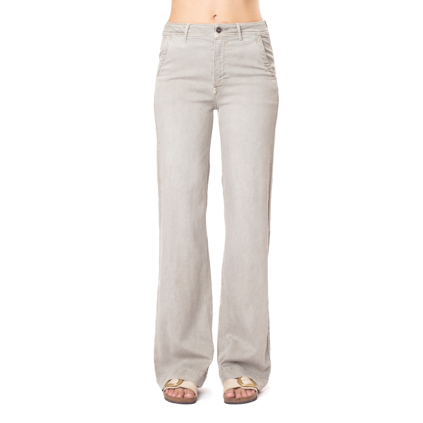 The Confidante- Stone 72